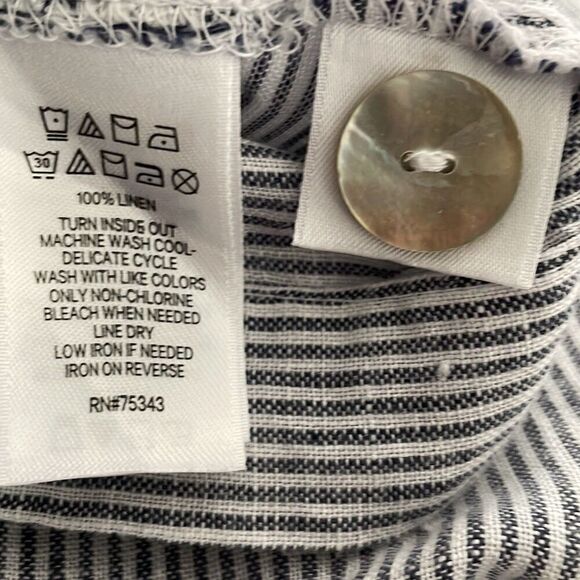 Tahari Linen Button Back Cropped Sleeve Striped Top XS - Picture 6 of 9